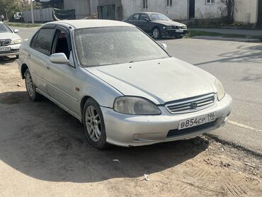 обмен машинами ключ в ключ: Honda Civic: 2000 г., 1.5 л, Вариатор, Бензин, Седан