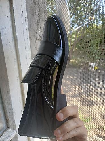 baxım dəsti: Qara laklı kişi loaferi - Model: Klasik penny loafer - Rəng: Parlaq — 1
