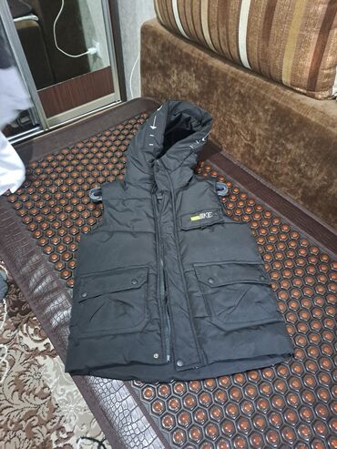 зимняя обувь адидас: Продам езрукавеу га мальчика 11 лет г Кара-Балта