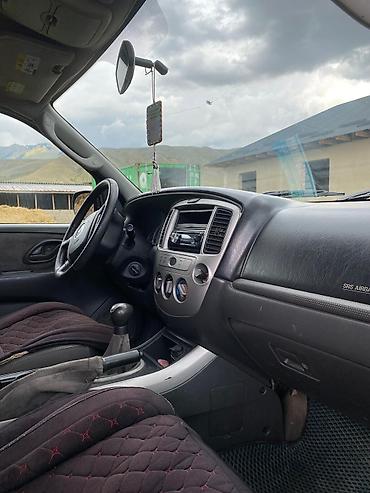 kona машина: Mazda Tribute: 2004 г., 2.3 л, Кол менен иштөөчү, Бензин, Жол тандабас — 6