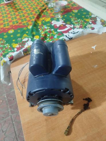 380 volt matorlar: Məhsul: Elektrik mühərriki (kəmər kasnaqlı) Təsvir: - Gövdə rəngi — 2