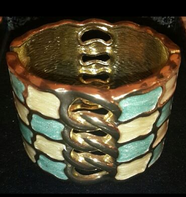 Uzunmüddətli kirayə mənzillər: Tebii dawlar ve bijuterialar -da lalafo.az — 9 Uzunmüddətli kirayə mənzillər: Tebii dawlar ve bijuterialar — 9