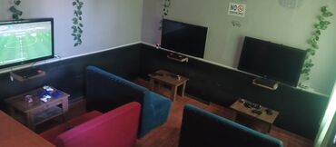 çəngəl qaşıq dəstləri: 4 eded ps 3 4 eded jurnali stol 4 eded divan 4 eded 109 telvizyor ve