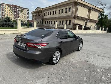 Toyota: Toyota Camry: 2019 г., 2.5 л, Вариатор, Гибрид, Седан — 12
