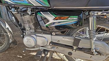 su 7: Honda CG125 Год выпуска: 2023 Объем: 125 см³ Пробег: 6205 км Вес: ~100 — 2