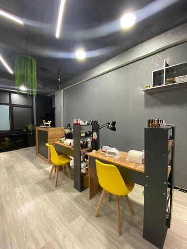 Digər kommersiya daşınmaz əmlakı: Nəsimi rayonu, 28 May metrostansiyasının 2ci çıxışına 5-6 dəqiqə — 13