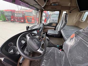 Тягачи: Тягач, Howo — 4