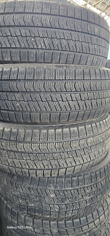 Шины: Шины 215 / 60 / R 16, Зима, Б/у, Комплект, Легковые, Япония, Bridgestone