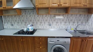 Mətbəx mebeli: Metbex mebeli. 220azn. ölçü 3.24sm. unvan suraxani (6776)*Tehi