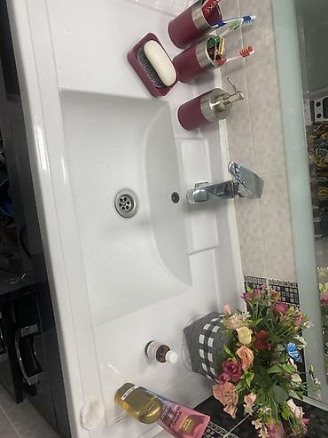 hamam kranti: Hamam üçün əl-üz yuma qabı ilə birlikdə şkaf dəsti - Üst hissə: ağ — 3