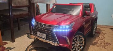 Uşaq üçün elektrik maşınları: Uşaq elektro-avtomobili – Lexus LX 570 stilində, qırmızı rəng — 3