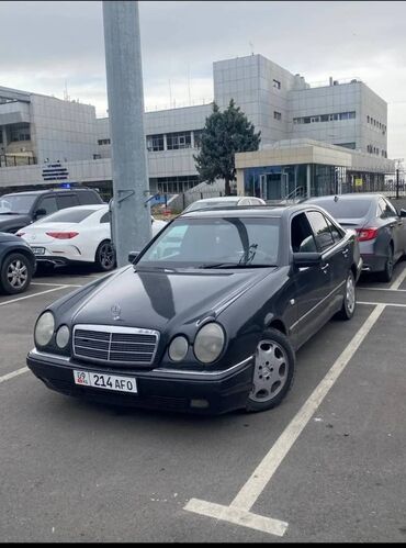 запчасть на мерс 814: Mercedes-Benz : 1996 г., 2.3 л, Автомат, Бензин, Седан
