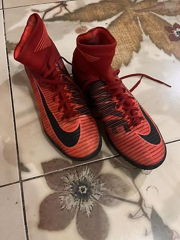 сороконожки найк: Мужские кроссовки, 40.5, 41, Nike, Б/у, цвет - Красный, Платная доставка, Самовывоз — 1