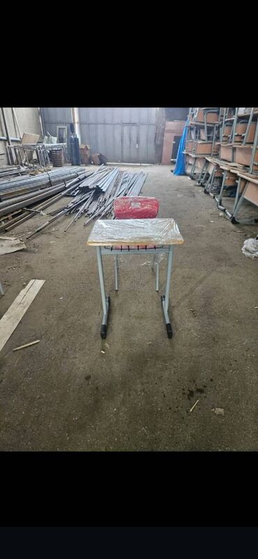 Uşaq masaları: Oğlan və qız üçün, Yeni, Siyirməsiz, Parta, Stullar ilə — 7