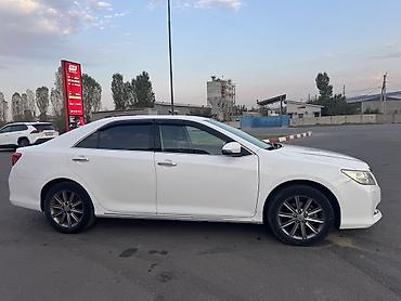 ls 470: Toyota Camry: 2013 г., 2.5 л, Автомат, Бензин, Седан — 3