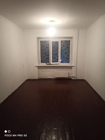Комнаты: 18 м², Без мебели — 3