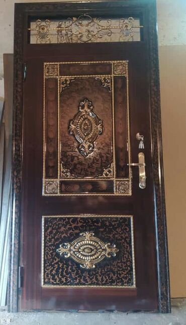 Giriş qapıları: Yeni Giriş qapısı Zamok və çərçivə ilə, Zəmanətli, Ödənişli quraşdırma, Ödənişli çatdırılma, Rayonlara çatdırılma, Ünvandan götürmə — 6