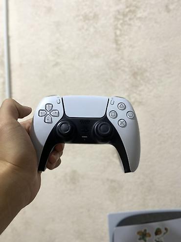 ps 6: Sony ps 5 с дисководом + два джойстика+ufc 5, MK1 на самой приставке — 2