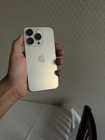 купить айфон 6 в рассрочку: IPhone 14 Pro, Б/у, 256 ГБ, Золотой, Защитное стекло, Чехол, 76 %