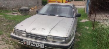 машина буу: Mazda 626: 1990 г., 2.2 л, Механика, Бензин, Хетчбек