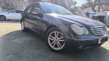 Mercedes-Benz: Mercedes-Benz 200: 2 l | 2000 il Sedan