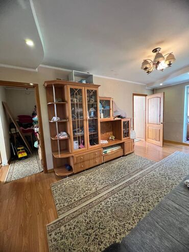 квартира микраши: 3 комнаты, 58 м², 104 серия, 2 этаж, Косметический ремонт