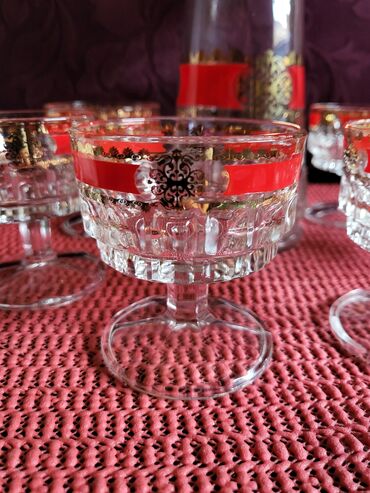 Čaše: Servis nov italijanski za zestoko pice iz 60,70ih. Servis — 10