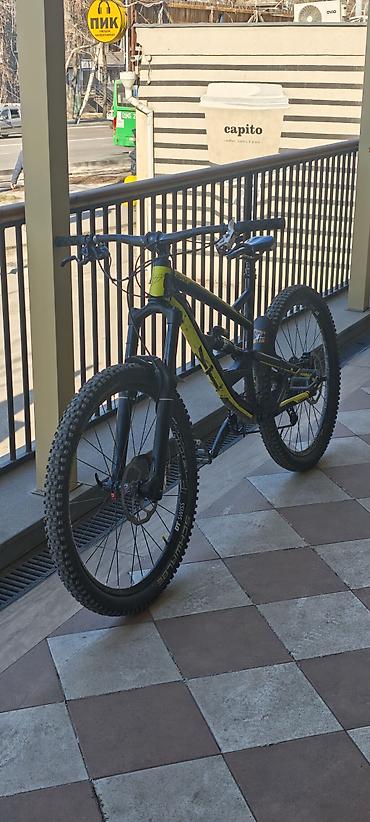 Горные велосипеды: YT Capra 27.5, L'ка Вилка: RockShox Yari, 160 mm, воздушка Аморт — 4
