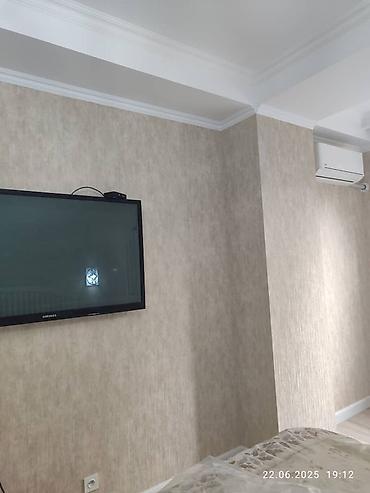 Поклейка обоев: Поклейка обоев, Демонтаж старых обоев Больше 6 лет опыта — 6