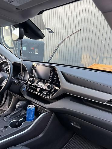 ланкрузер прада: Toyota Highlander: 2022 г., 2.5 л, Автомат, Гибрид, Кроссовер — 7