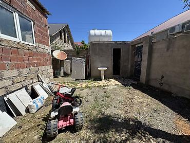 ecemide ev alqi satqisi: 3 otaqlı, 200 kv. m, Orta təmir — 3