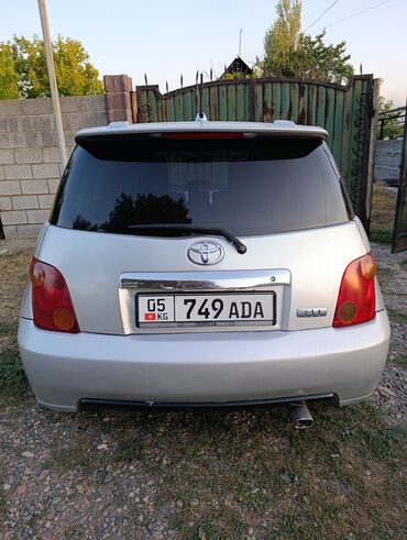 электр машина: Toyota ist: 2002 г., 1.5 л, Автомат, Бензин, Хетчбек