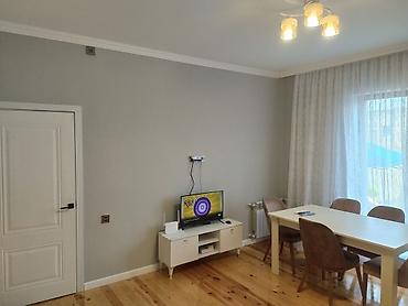 Uzunmüddətli kirayə mənzillər: Günlük 80 AZN

aylıq 1700 azn — 13