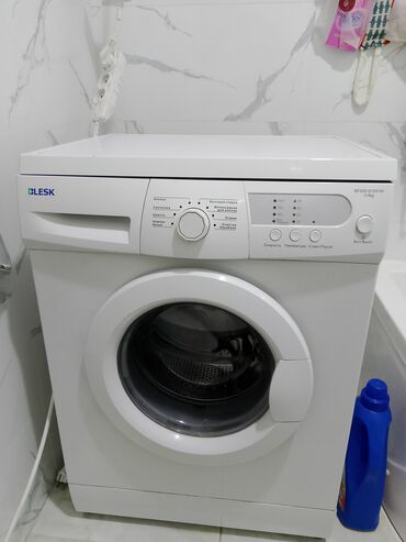 камера машины: Стиральная машина Blesk BFSG50-S1001W - Загрузка: до 6 кг -