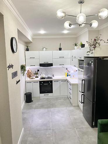 Недвижимость: 3 комнаты, Новостройка, м. Ази Асланов, 96 м² — 9