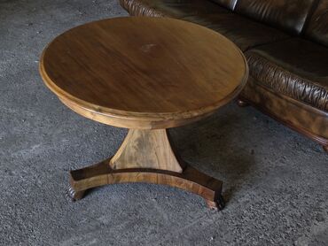 Stolovi: Okrugli drveni sto – klasičan dizajn - Materijal: masivno drvo sa — 1