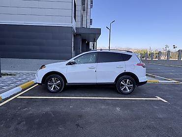 lexuc 330: Toyota RAV4: 2018 г., 2.5 л, Автомат, Бензин, Кроссовер — 2