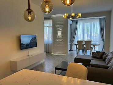 Uzunmüddətli kirayə mənzillər: 28 May Ⓜ️ Armonia Rezisens 🌇 17/15 2 rooms Panoramik Mənzərə ✅ — 1