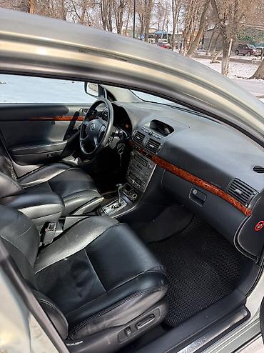 Toyota: Toyota Avensis: 2004 г., 2 л, Автомат, Бензин, Седан — 16