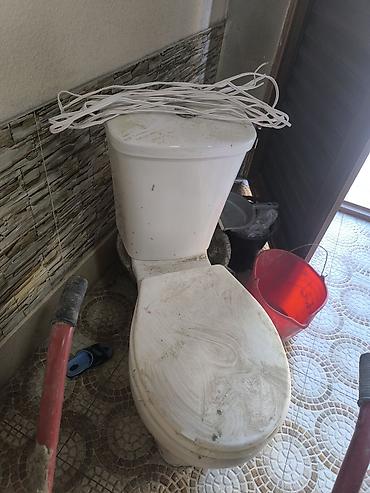 unitaz islenmis: Ayaq yolu üçün kompakt unitaz (monoblok tipli) - Material: keramika — 1