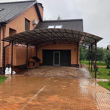 Навесы из поликарбоната под ключ - Назначение: защита автомобиля at lalafo.kg Навесы из поликарбоната под ключ - Назначение: защита автомобиля