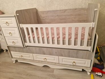 Uşaq carpayi
yaxşı vəziyyətdə
Binəqədidə
qiymətdə endirim edəcəm