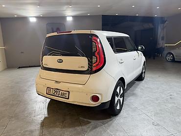 Продажа авто: Kia Soul EV: 2018 г., Электромобиль, Хэтчбэк — 3
