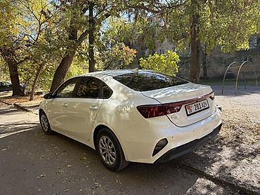 джили м9: Kia K3: 2022 г., Автомат, Бензин, Седан — 2
