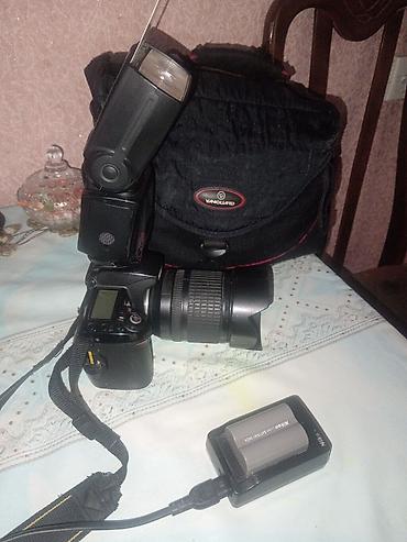 Elektronika: Nikon fotoaparat dəsti. Şəkillərdə görünən komplektə Nikon DSLR — 2