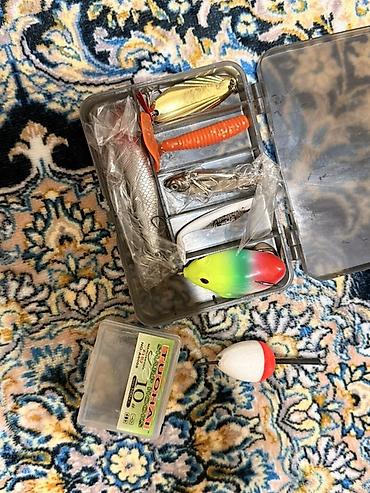 Кайырмактар ​​жана спиннингдер: Набор для спиннинговой рыбалки Состав: - Спиннинг Valiant Homour — 5
