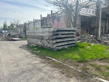 Пустотные плиты перекрытия: Плиты перекрытия. ребристые плиты, фска, бетонные колонны и фермы — 10