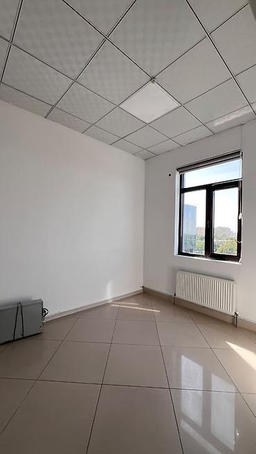 Аренда офисов: Сдаю Часть офиса: IT-компания, Авиакасса, Нотариус, 120 м², В торговом центре, С ремонтом, Первая линия, С высокими потолками, С отдельным санузлом — 16