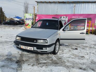 Volkswagen: Volkswagen Vento: 1994 г., 1.8 л, Механика, Бензин, Седан