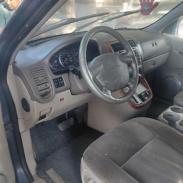 mazda 626 2002: Kia Carnival: 2005 г., 2.4 л, Автомат, Бензин, Минивэн — 5